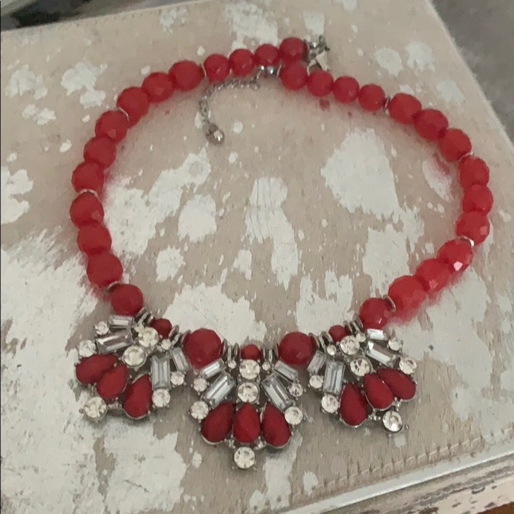 Statement necklace